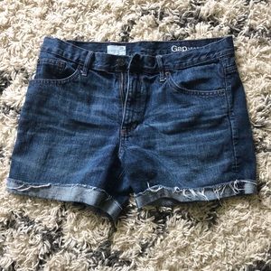 Gap shorts size 28